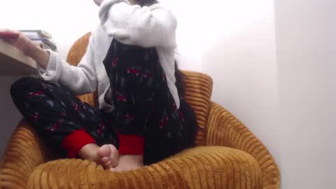 Lola online show from 02.12.25