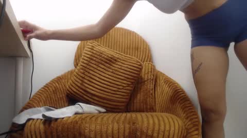 Lola online show from 02.23.25