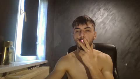 Snapshot of xxxdonpuiuuxxx chatting on 12.30.24 xxxdonpuiuuxxx online show from 12.30.24