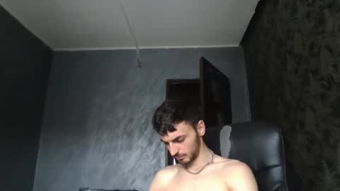 Snapshot of xxxdonpuiuuxxx chatting on 02.15.25 xxxdonpuiuuxxx online show from 02.15.25