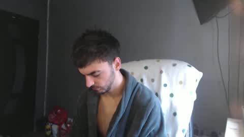 Snapshot of xxxdonpuiuuxxx chatting on 12.01.25 xxxdonpuiuuxxx online show from 12.01.25