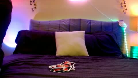 XXXGrillCheese online show from 04.10.26