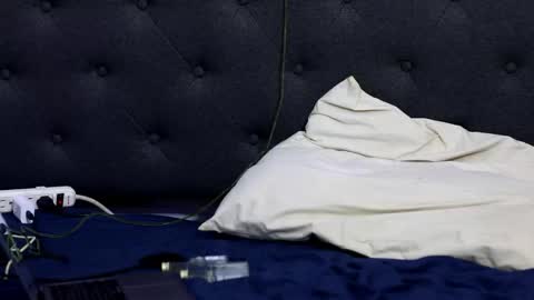 Snapshot of xzavion_ chatting on 12.18.25 Xzavion online show from 12.18.25