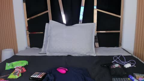 Yahaira online show from 04.12.26