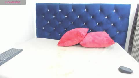 Snapshot of yaiza_sexylovee chatting on 10.27.25 yaiza_sexylovee online show from 10.27.25