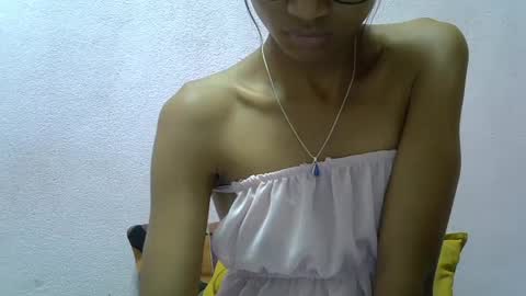 Snapshot of yalane chatting on 06.17.26 yalane online show from 06.17.26