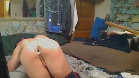 Snapshot of yamarocket05 chatting on 10.16.25 rocket online show from 10.16.25