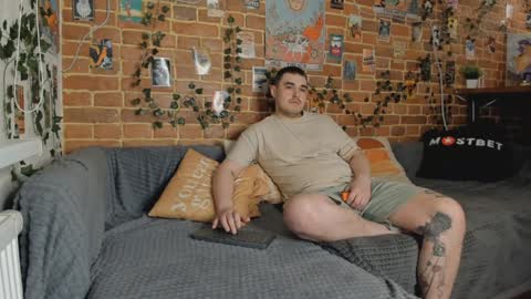 Snapshot of yami_yami_yami chatting on 12.15.24 Mia and Andry online show from 12.15.24