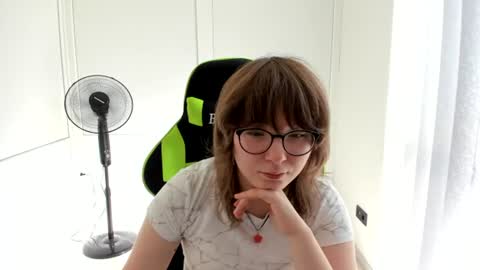 Sofia online show from 06.20.26