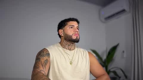 yamp sambrano online show from 11.08.25