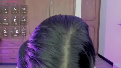 Snapshot of yan_nyan chatting on 12.13.24 yan_nyan online show from 12.13.24