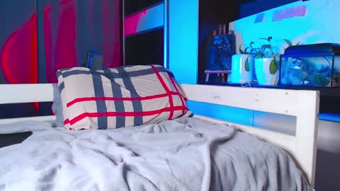 Yan online show from 12.19.24