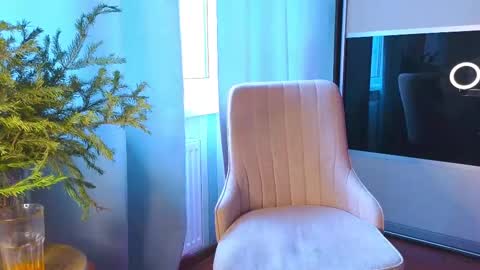 Yan online show from 02.24.25