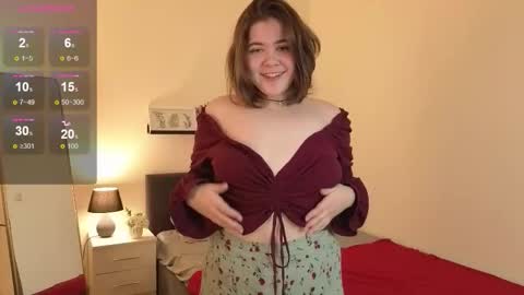 Snapshot of yane_jane chatting on 11.19.25 Sofia online show from 11.19.25