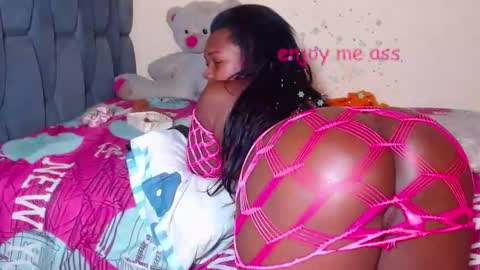 yanniiz online show from 02.25.26