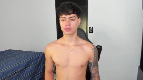 yanpaul83 online show from 11.15.25