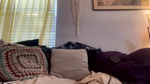 Snapshot of yanyanpixie chatting on 10.24.25 yanyanpixie online show from 10.24.25