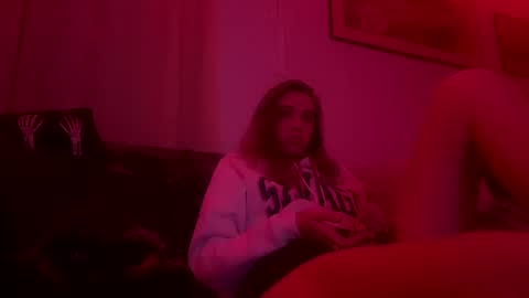 Snapshot of yanyanpixie chatting on 11.01.25 yanyanpixie online show from 11.01.25