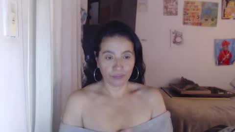 yasmin_love85 online show from 11.07.25