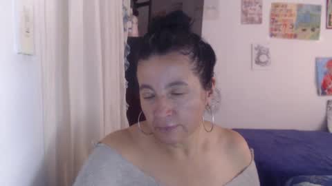 yasmin_love85 online show from 04.28.26