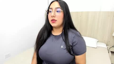 Yasmin Ortiz online show from 03.13.26