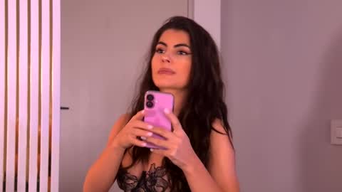 Yasmina  online show from 12.01.25