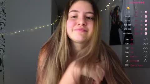 Yasyaa  online show from 12.13.24