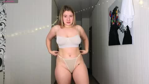 Yasyaa  online show from 02.06.25