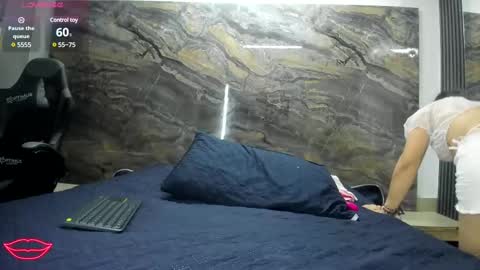 Snapshot of yaya____ chatting on 03.02.25 yaya____ online show from 03.02.25