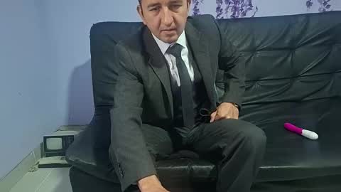 Snapshot of yazfore chatting on 11.20.25 Hazzan online show from 11.20.25