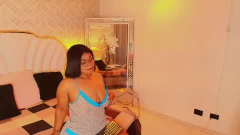  YazminJenner  online show from 04.14.26