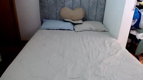 yeibles_hana2 online show from 11.27.25