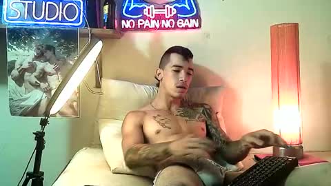 yeisoncastellanos1999 online show from 12.05.25