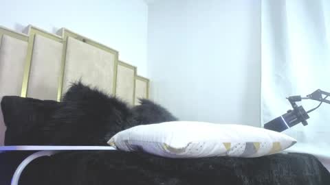 Yeli Amber online show from 04.09.26