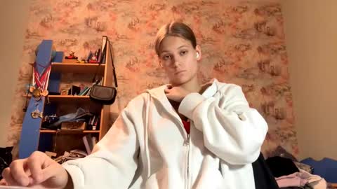 Emma online show from 10.15.25