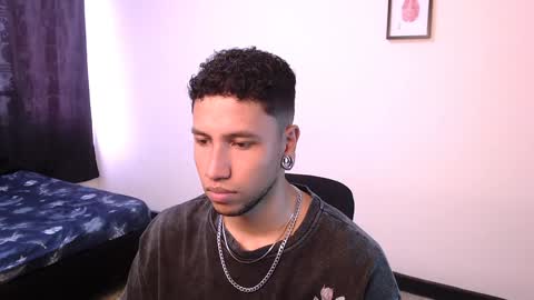 Yeff ind. model  online show from 12.10.24