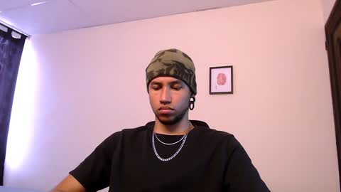 Yeff ind. model  online show from 12.12.24