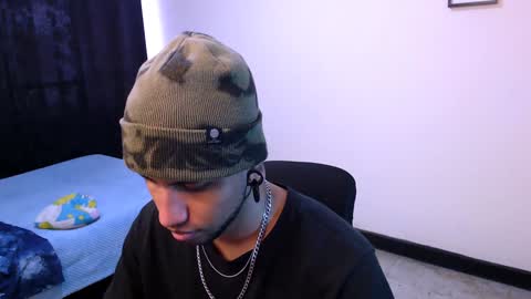 Yeff ind. model  online show from 12.12.24