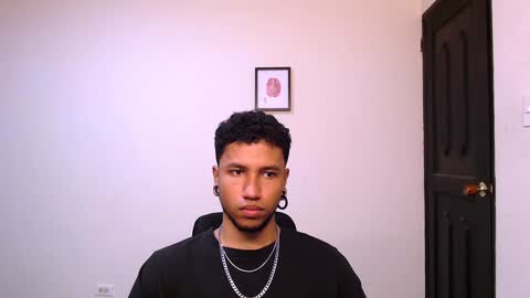 Yeff ind. model  online show from 12.22.24