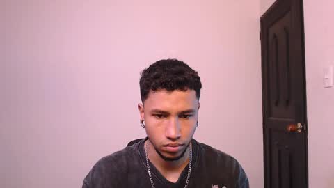 Yeff ind. model  online show from 12.28.24