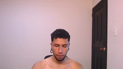 Yeff ind. model  online show from 01.04.25