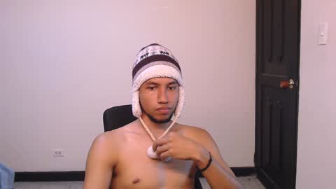 Yeff ind. model  online show from 01.04.25