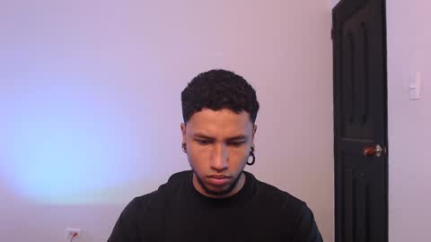 Yeff ind. model  online show from 01.08.25