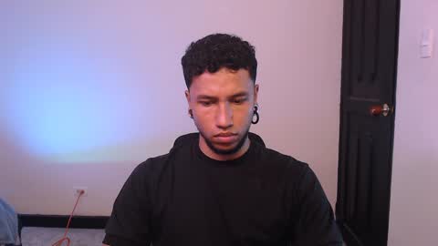 Yeff ind. model  online show from 01.08.25