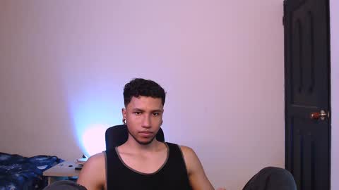 Yeff ind. model  online show from 01.14.25