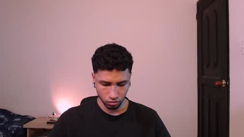 Yeff ind. model  online show from 01.14.25