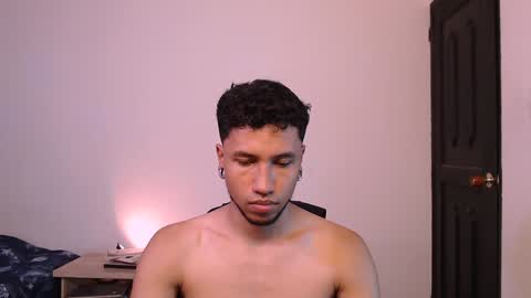 Yeff ind. model  online show from 01.14.25