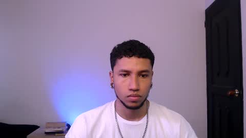 Yeff ind. model  online show from 01.27.25