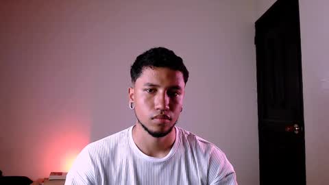 Yeff ind. model  online show from 02.22.25