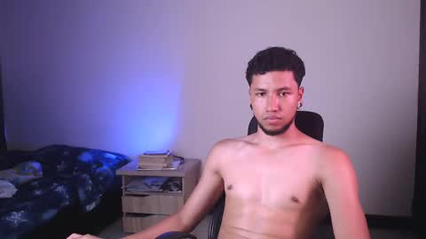 Yeff ind. model  online show from 03.05.25